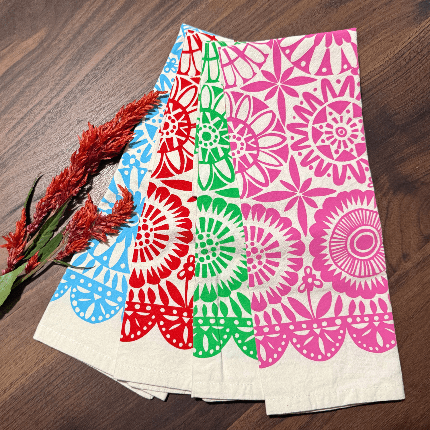 Jardín de Flores - Napkins - Set of 4 - mixed brights - The Dolphin Studio
