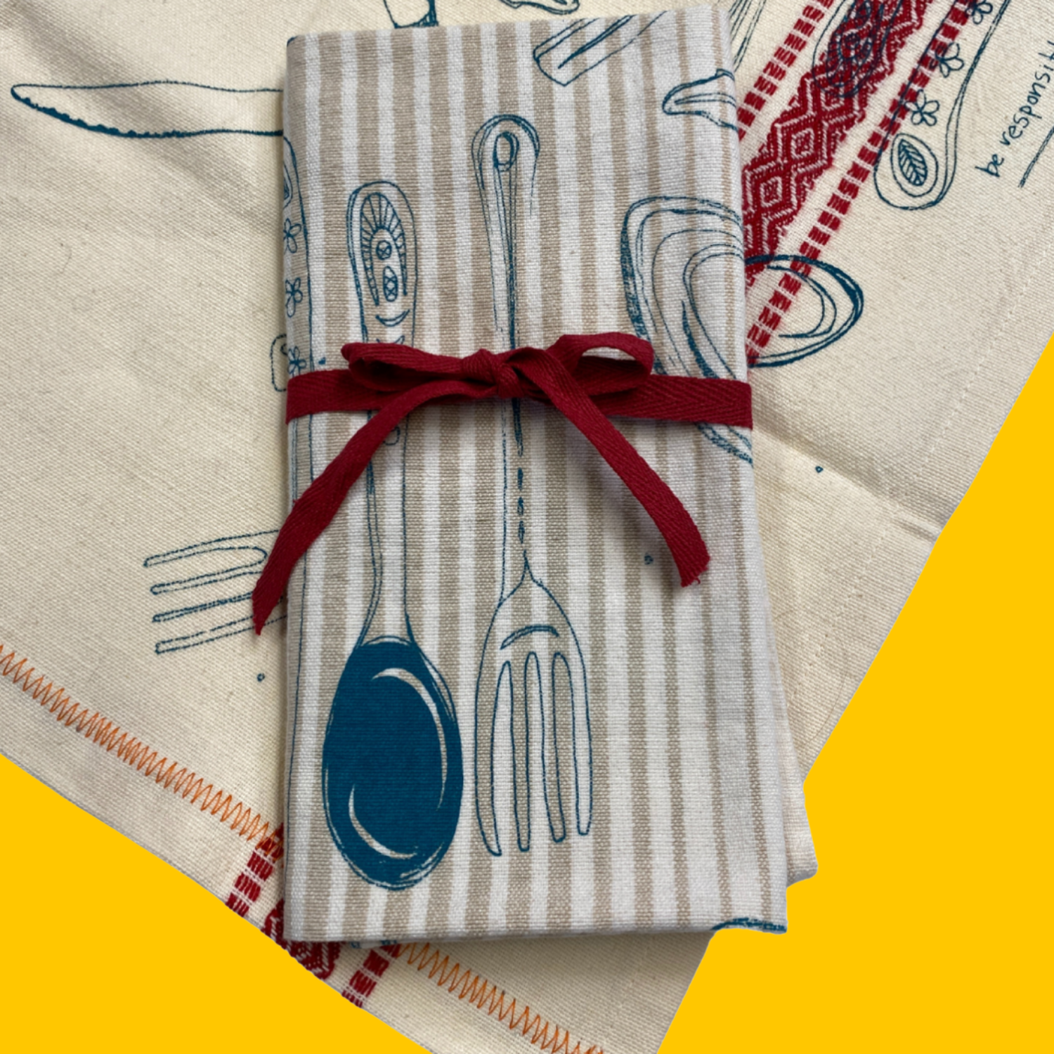 SALE - Kitchen Towel - Silverware and Salt Shakers (single)